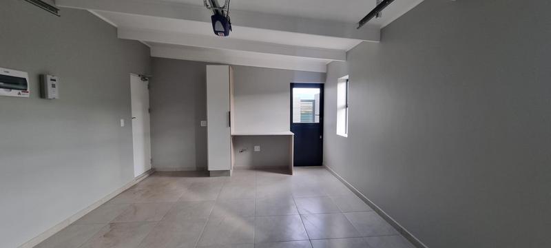 To Let 3 Bedroom Property for Rent in Paradise Coast Western Cape